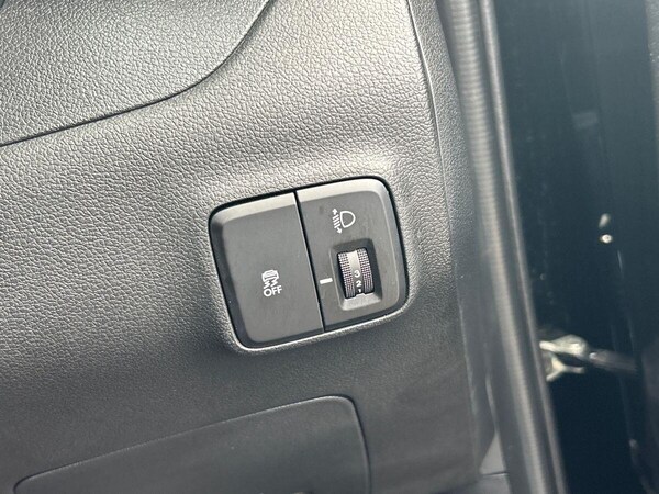 Used Hyundai i10 2024 for sale - 76090548: Photo 21