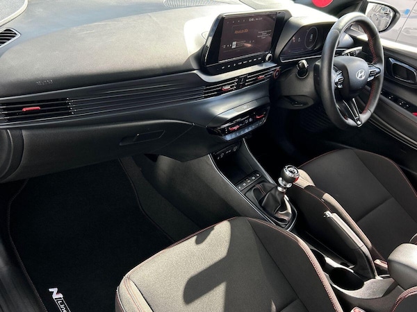 Used Hyundai i20 2025 for sale - 76299969: Photo 2
