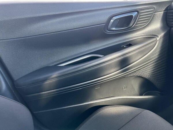 Used Hyundai i20 2025 for sale - 76300474: Photo 30