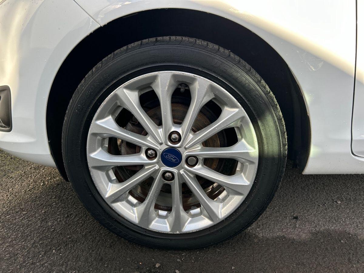 Used Ford Fiesta 2017 for sale - 76692259: Photo 10