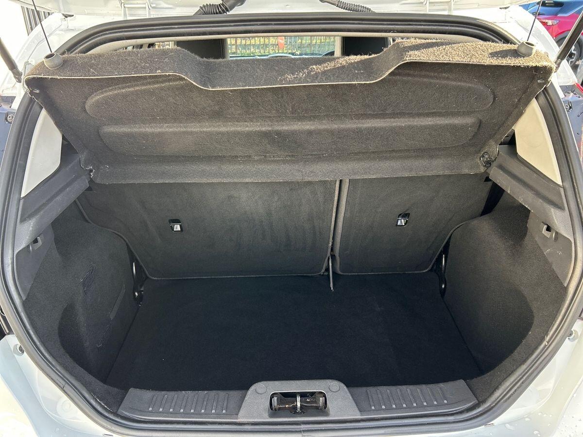 Used Ford Fiesta 2017 for sale - 76692259: Photo 18