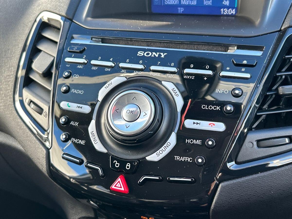 Used Ford Fiesta 2017 for sale - 76692259: Photo 24