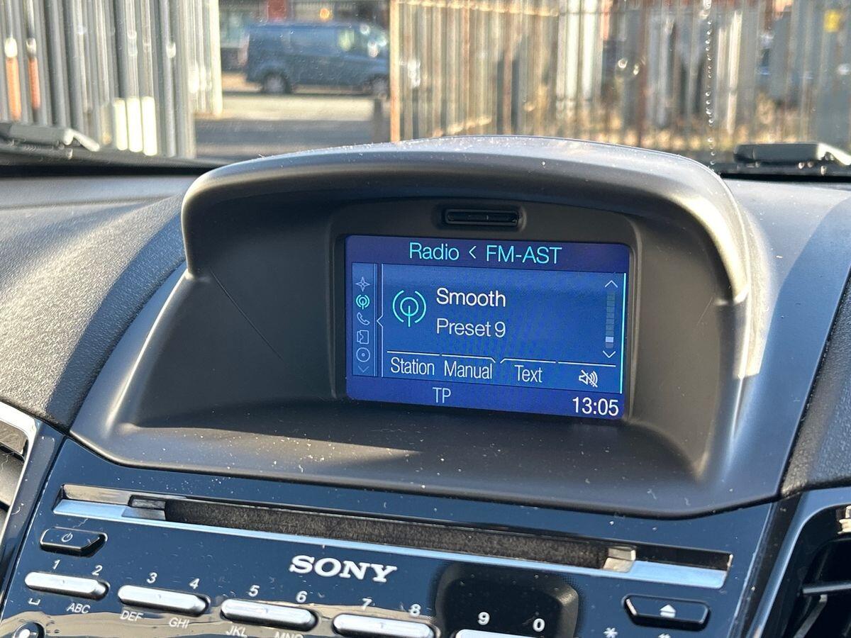 Used Ford Fiesta 2017 for sale - 76692259: Photo 25