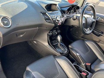 Used Ford Fiesta 2017 for sale - 76692259: Photo