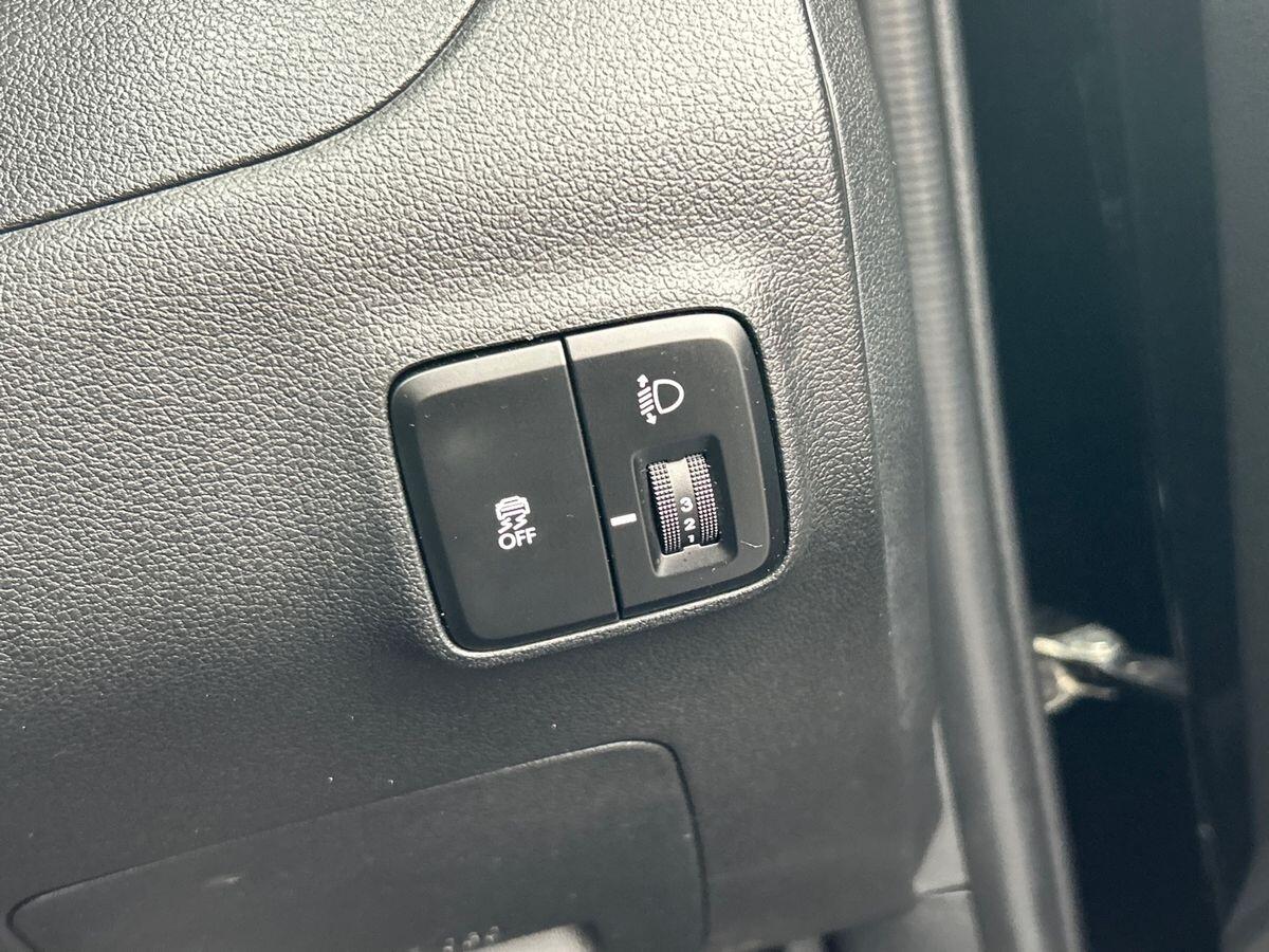 Used Hyundai i10 2024 for sale - 76300358: Photo 21