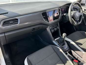 Used Volkswagen T-Roc 2021 for sale - 74742168: Photo