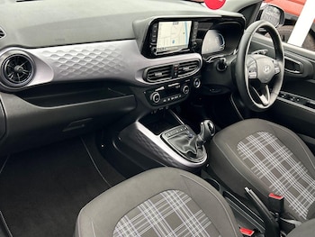 Used Hyundai i10 2024 for sale - 76171109: Photo 2