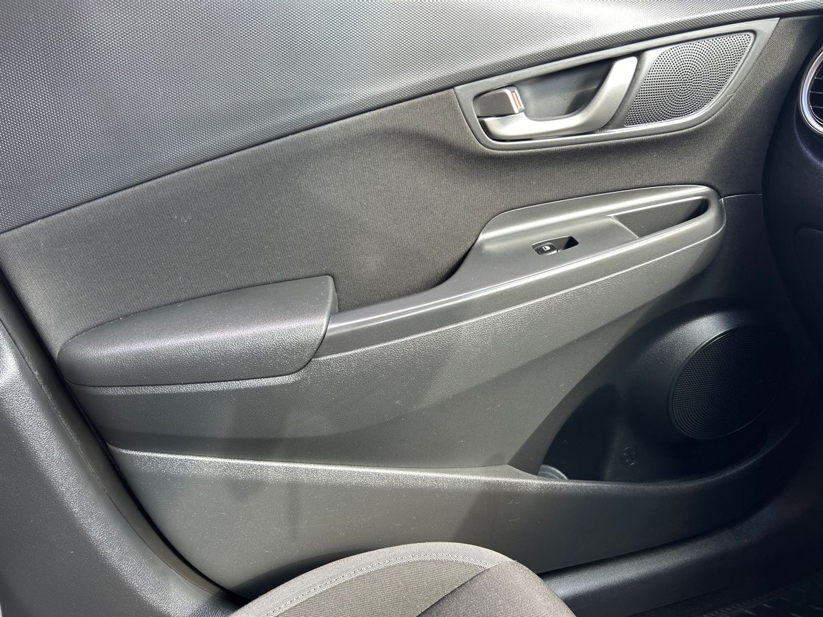 Used Hyundai KONA 2019 for sale - 76610910: Photo 32