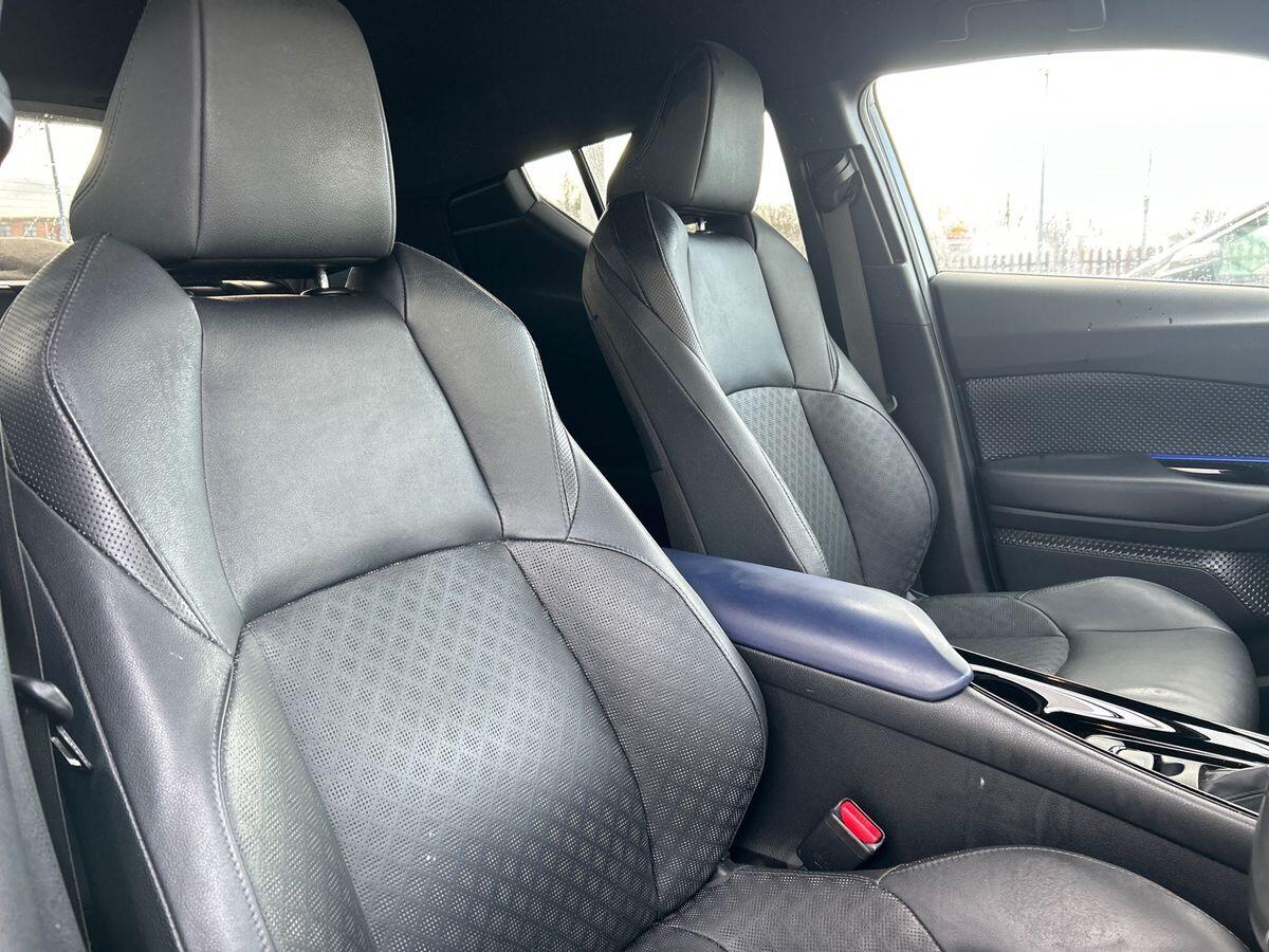 Used Toyota C-HR 2020 for sale - 77831219: Photo 17