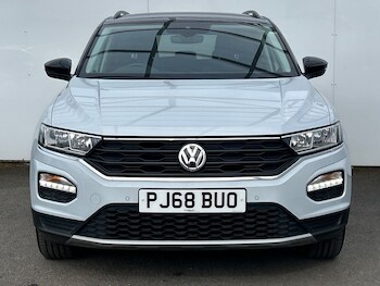 Used Volkswagen T-Roc 2018 for sale - 78484993: Photo