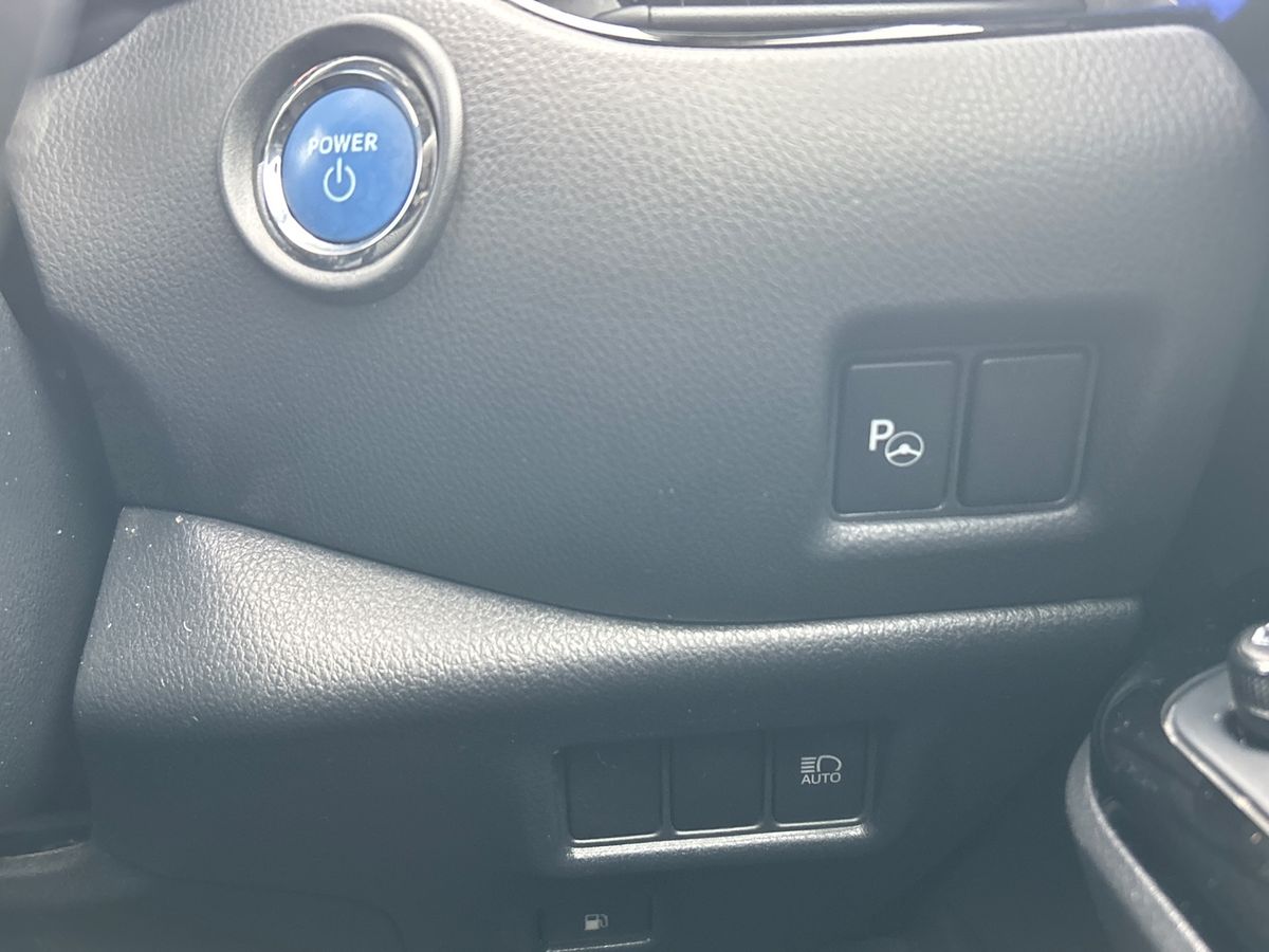 Used Toyota C-HR 2020 for sale - 77650583: Photo 39