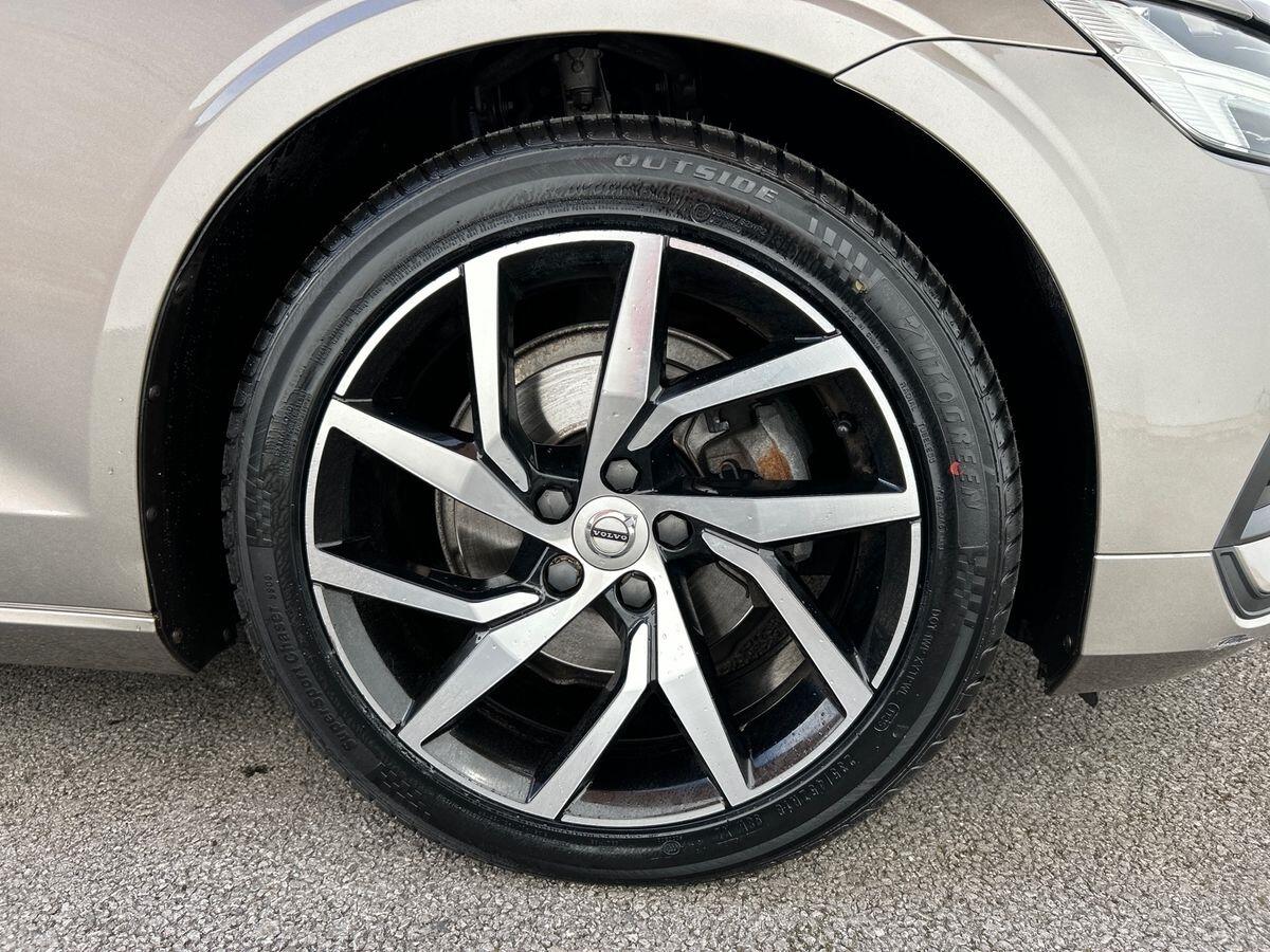 Used Volvo V60 2019 for sale - 76896190: Photo 11