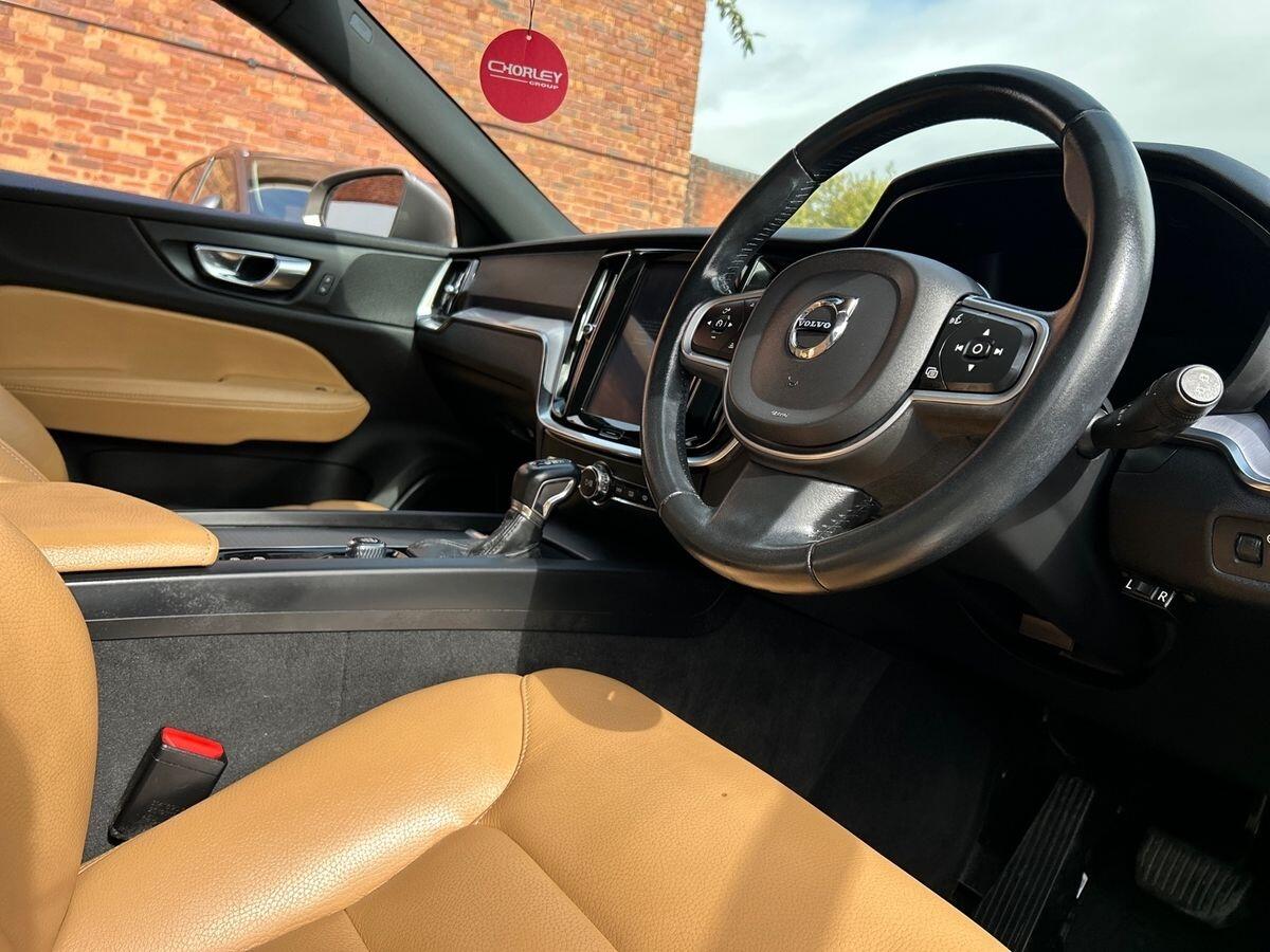 Used Volvo V60 2019 for sale - 76896190: Photo 13