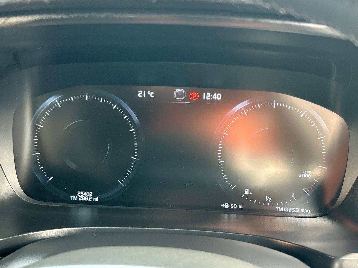 Used Volvo V60 2019 for sale - 76896190: Photo 14