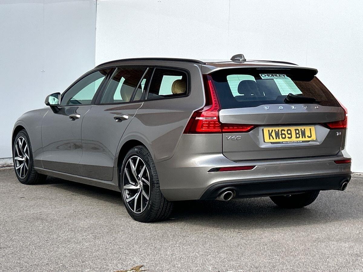 Used Volvo V60 2019 for sale - 76896190: Photo 3