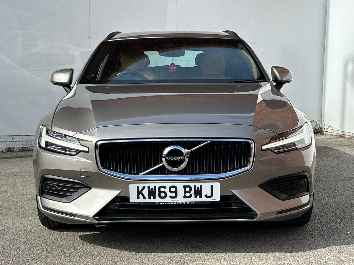 Used Volvo V60 2019 for sale - 76896190: Photo 4