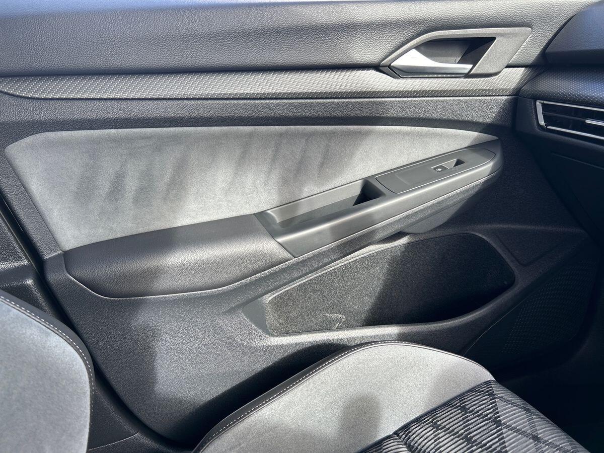 Used Volkswagen Golf 2022 for sale - 76194082: Photo 31