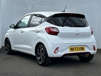 Used Hyundai i10 2023 for sale - 75969544: Photo
