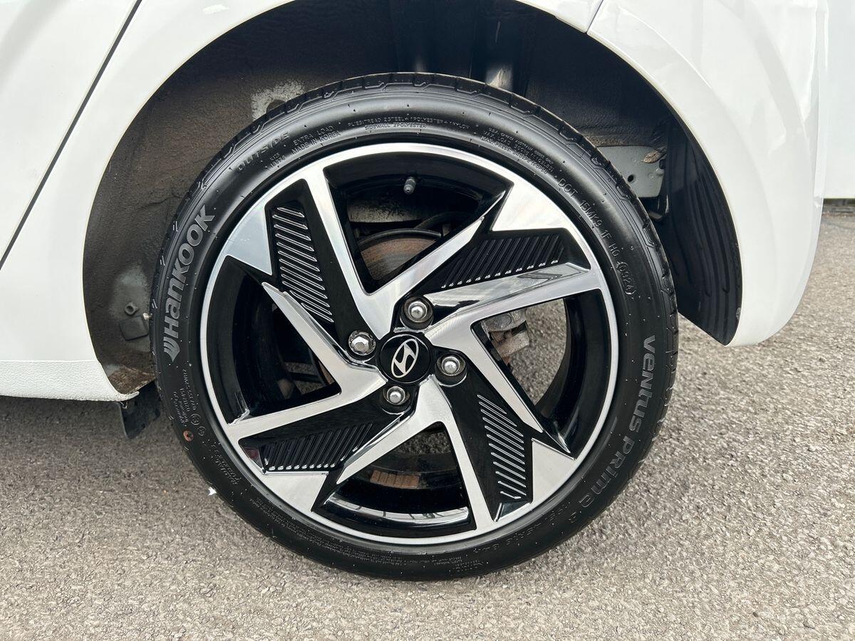 Used Hyundai i10 2024 for sale - 76090240: Photo 9