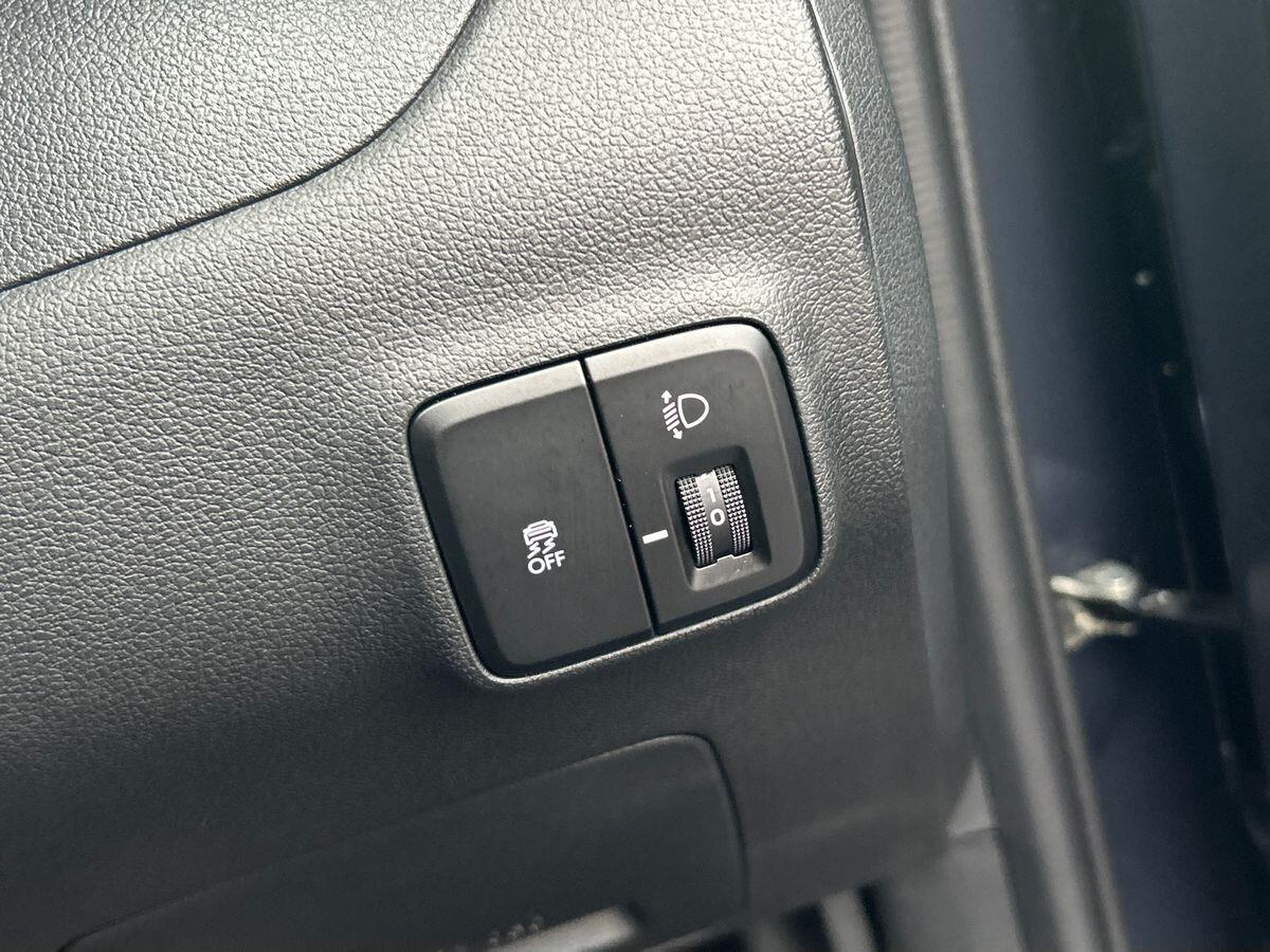 Used Hyundai i10 2024 for sale - 76488353: Photo 21