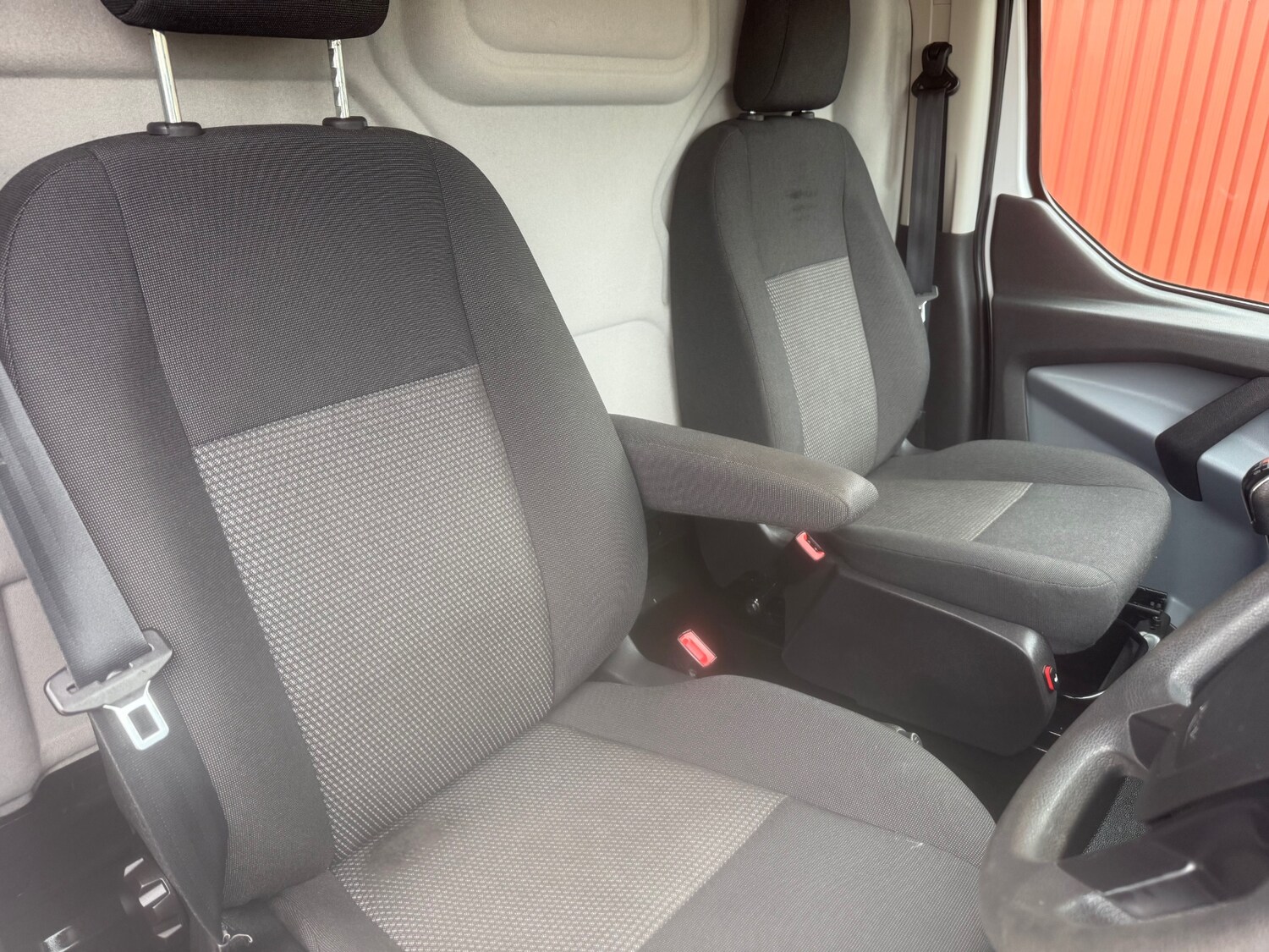 Used Ford Transit Custom 2015 for sale - 74537501: Photo 11