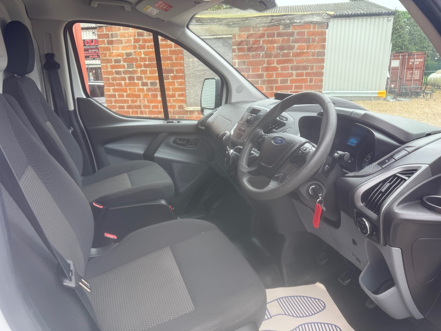 Used Ford Transit Custom 2015 for sale - 74537501: Photo 6