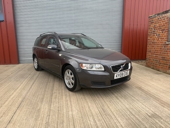Used Volvo V50 2009 for sale - 78508335: Photo