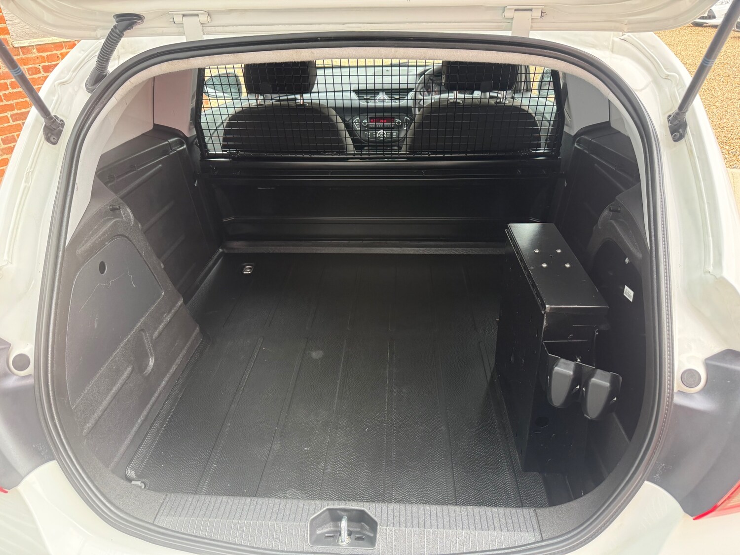 Used Vauxhall Corsa 2018 for sale - 75289400: Photo 6