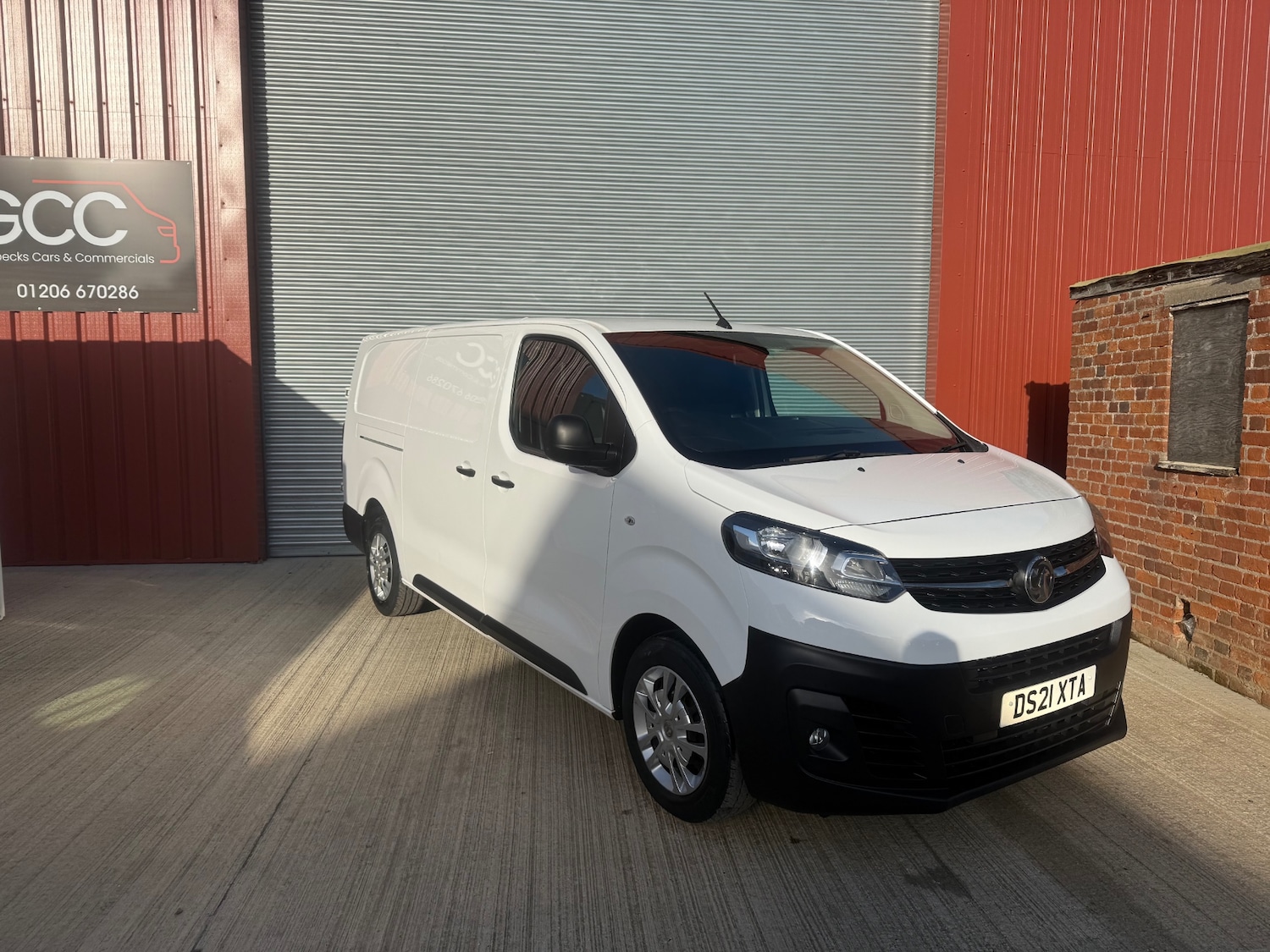 Used Vauxhall Vivaro 2021 for sale - 76531023: Photo 2