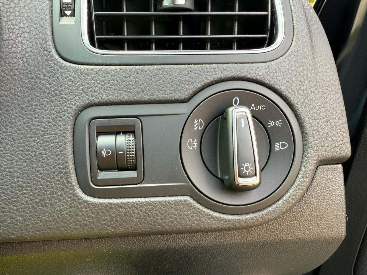 Used Volkswagen Polo 2017 for sale - 76432766: Photo 12