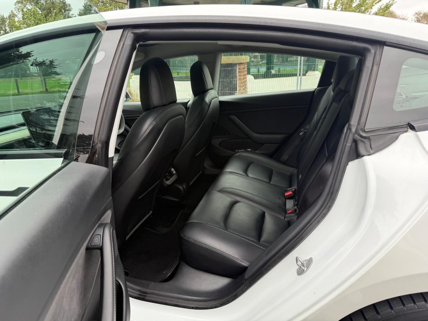 Used Tesla Model 3 2020 for sale - 76432998: Photo 14