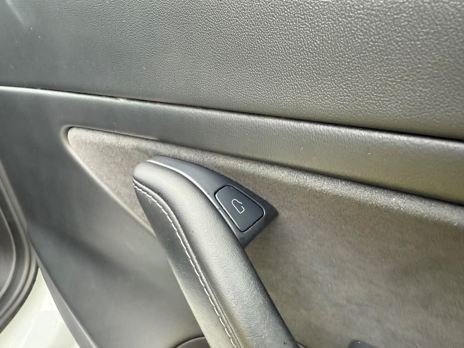 Used Tesla Model 3 2020 for sale - 76432998: Photo 16