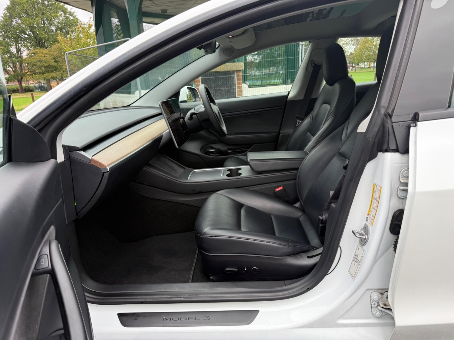 Used Tesla Model 3 2020 for sale - 76432998: Photo 17