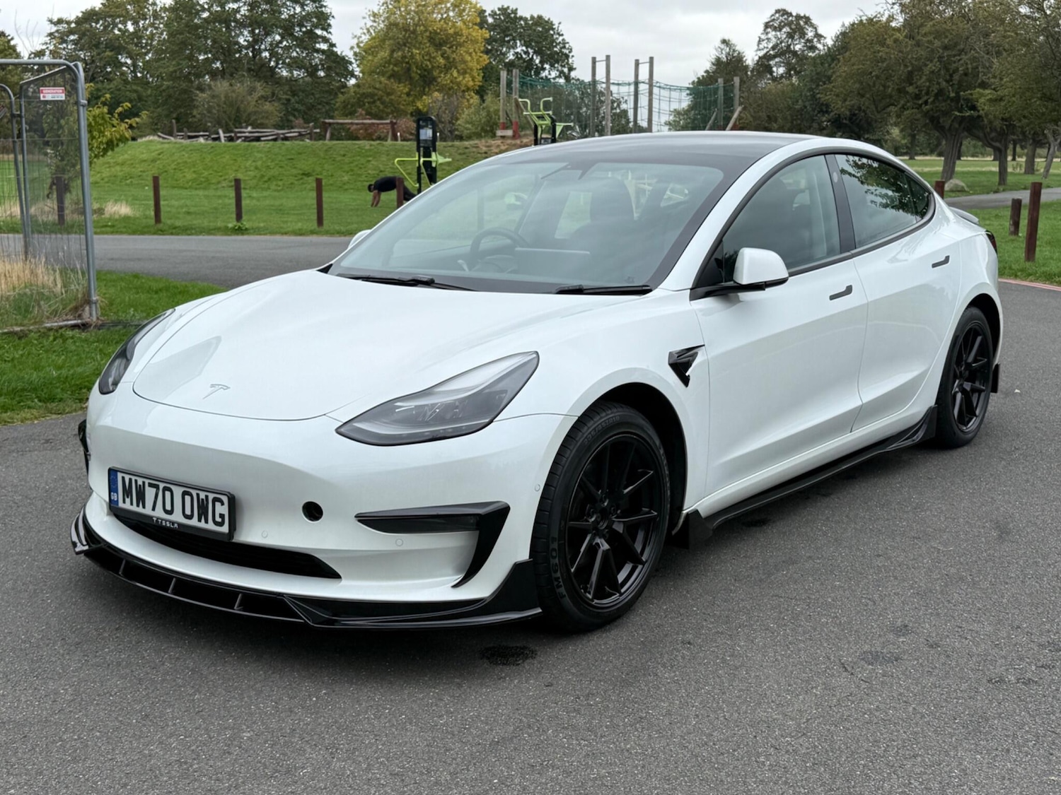 Used Tesla Model 3 2020 for sale - 76432998: Photo 3