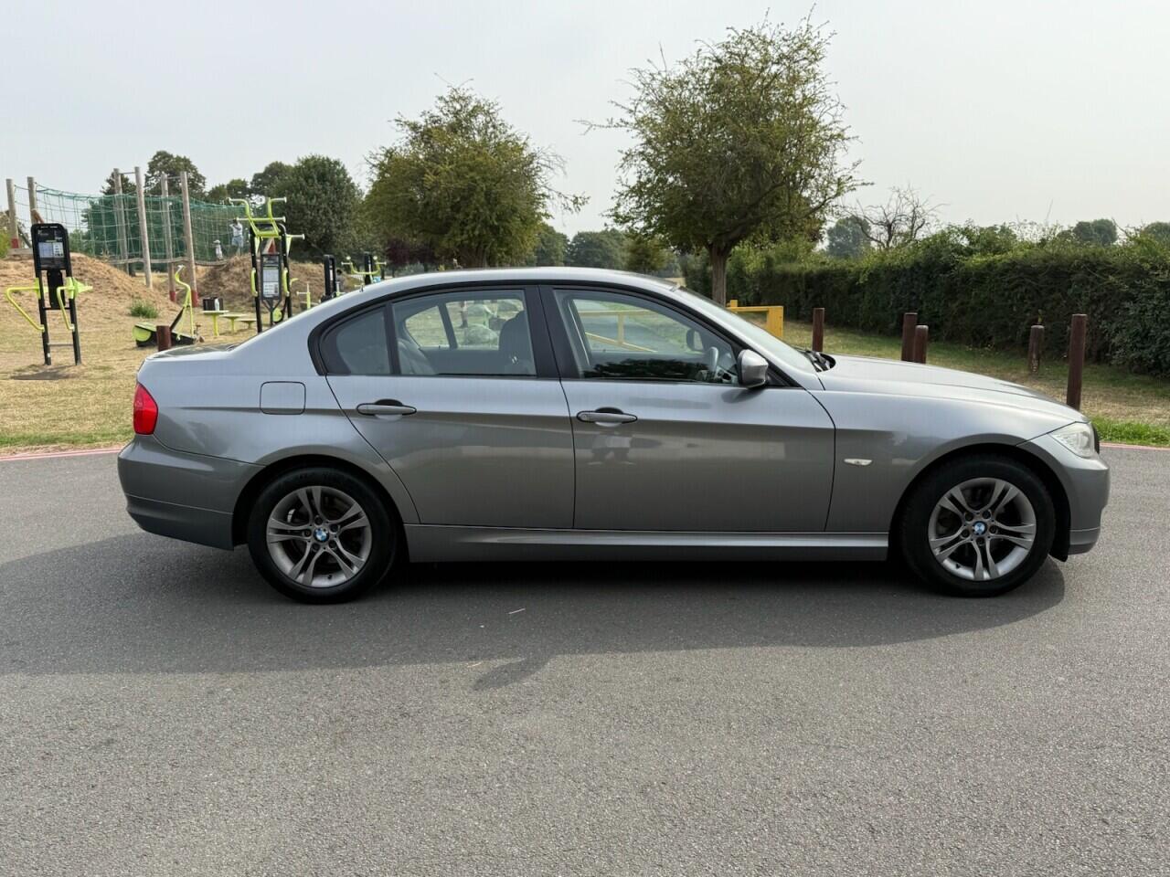 Used BMW 3 Series 2009 for sale - 76432314: Photo 8