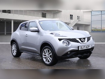 2017 (17) - 1.6 N-Connecta 5dr Xtronic