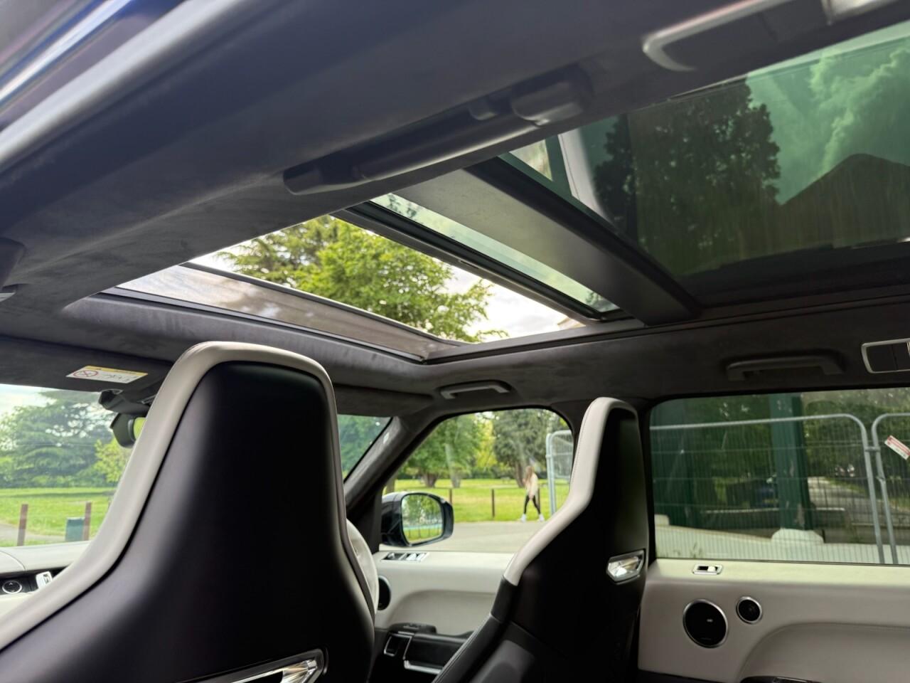 Used Land Rover Range Rover Sport 2018 for sale - 76432734: Photo 16