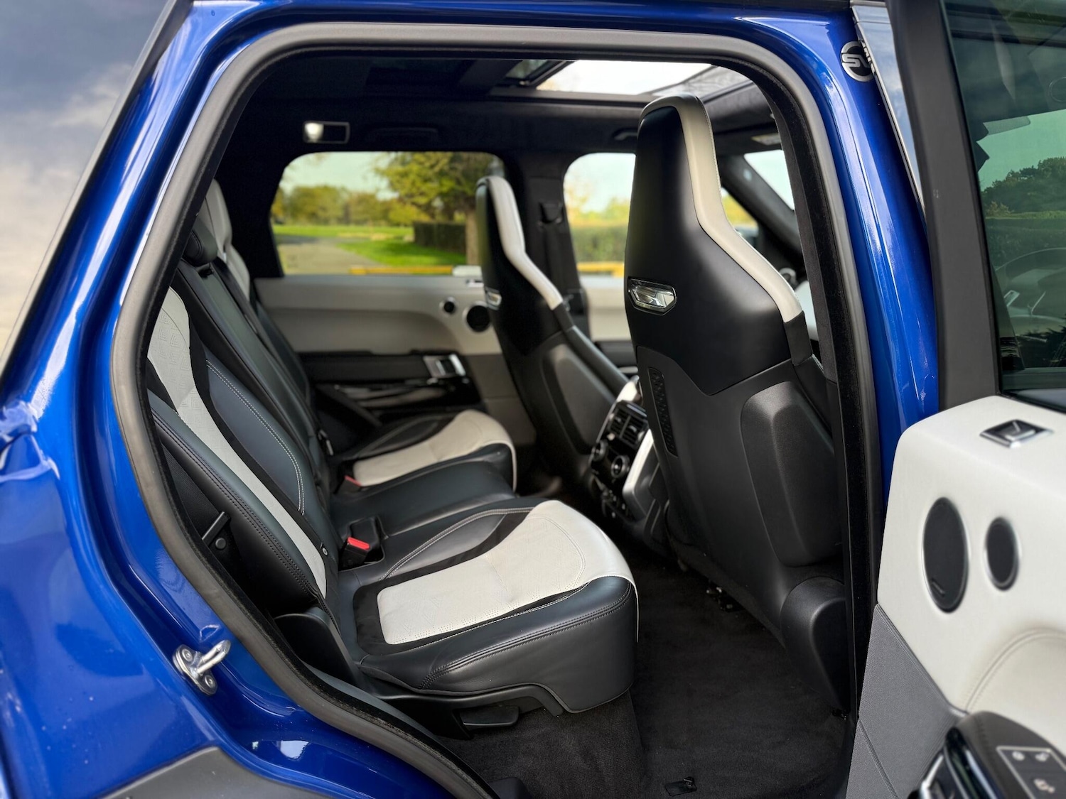 Used Land Rover Range Rover Sport 2018 for sale - 76432734: Photo 44