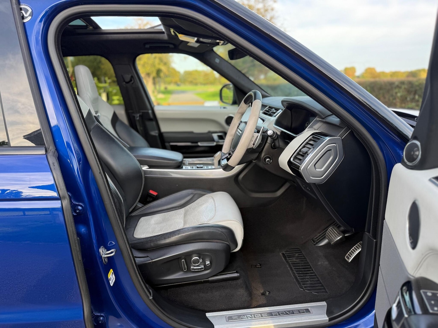 Used Land Rover Range Rover Sport 2018 for sale - 76432734: Photo 49