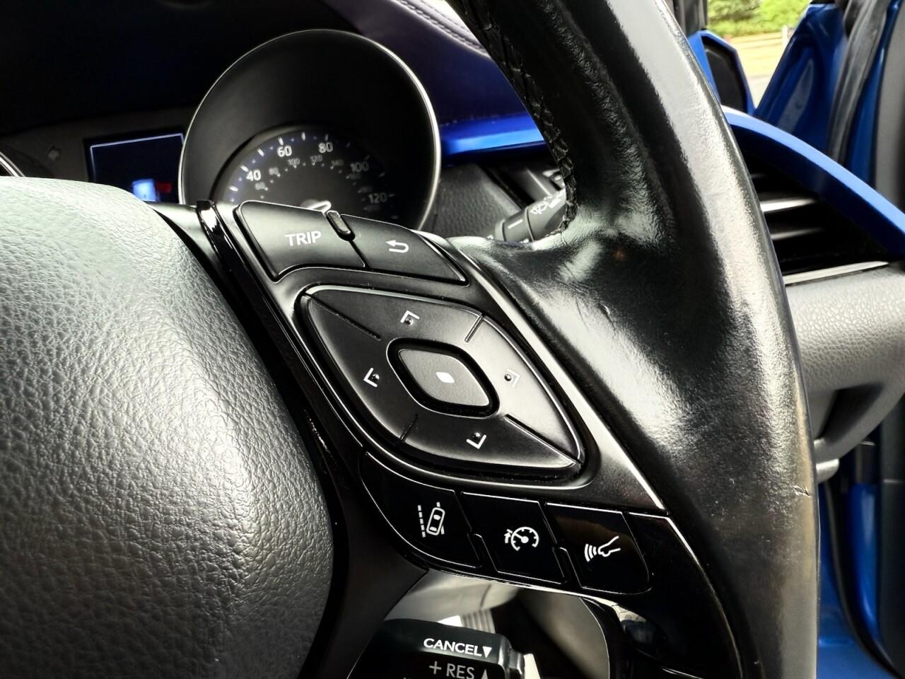 Used Toyota C-HR 2018 for sale - 76432857: Photo 13