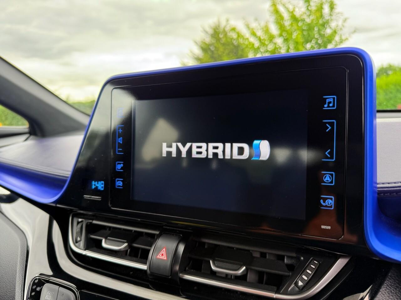 Used Toyota C-HR 2018 for sale - 76432857: Photo 18