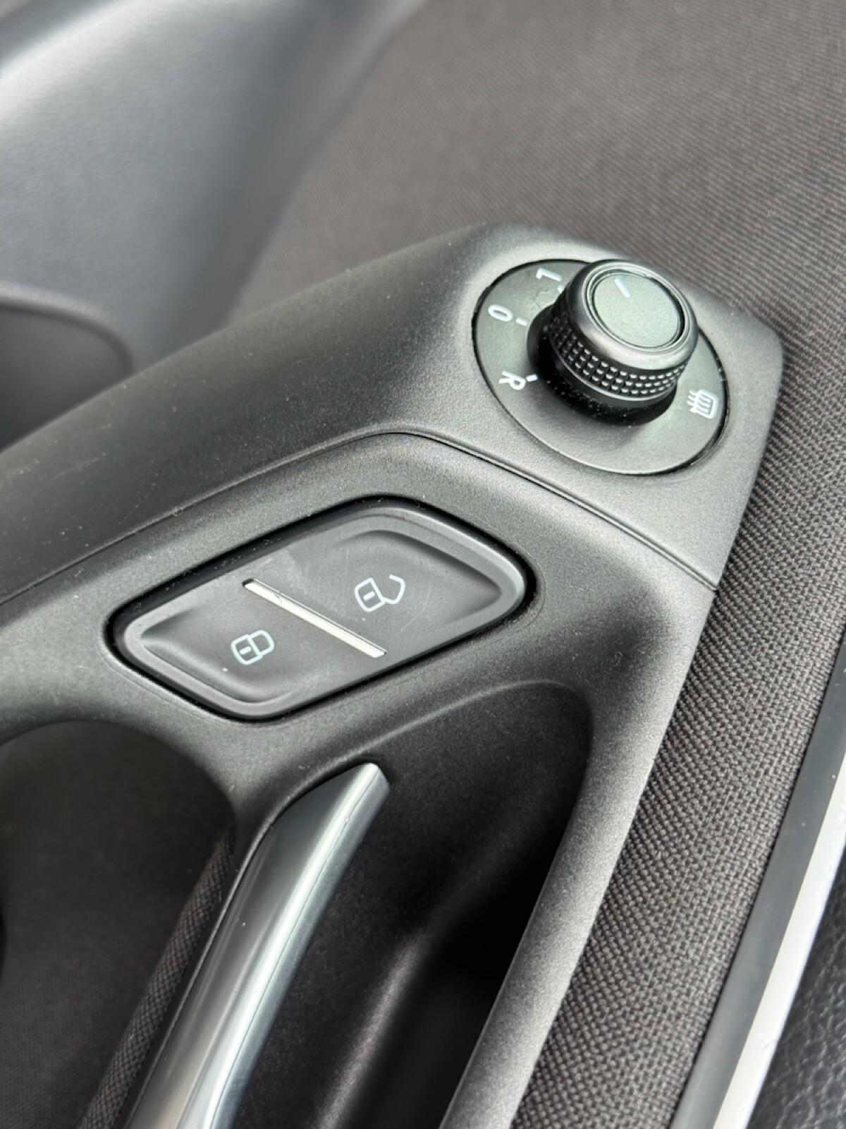 Used Volkswagen Polo for sale - 76433129: Photo 18