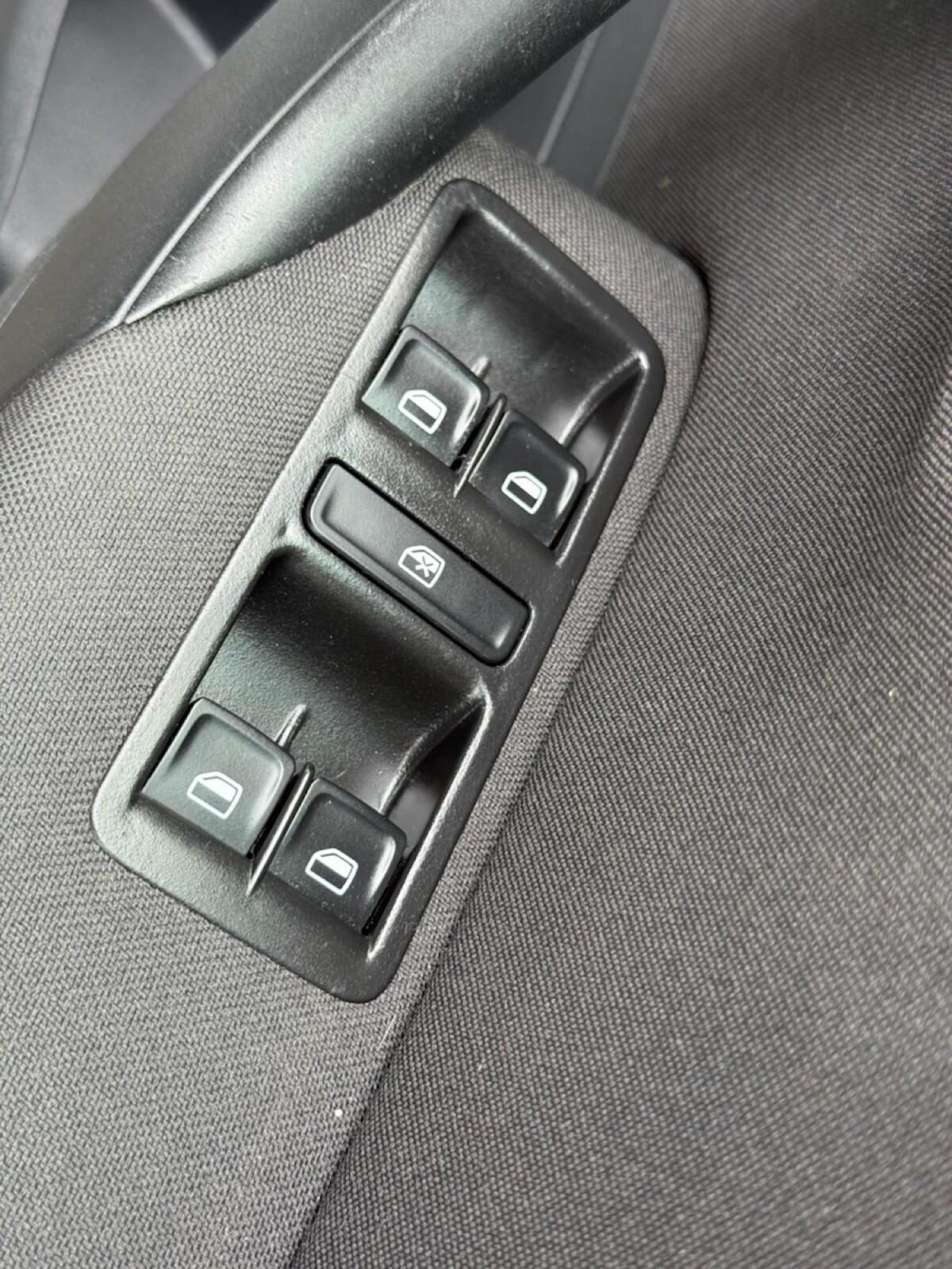 Used Volkswagen Polo for sale - 76433129: Photo 19