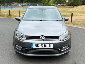 Used Volkswagen Polo 2016 for sale - 76433129: Photo