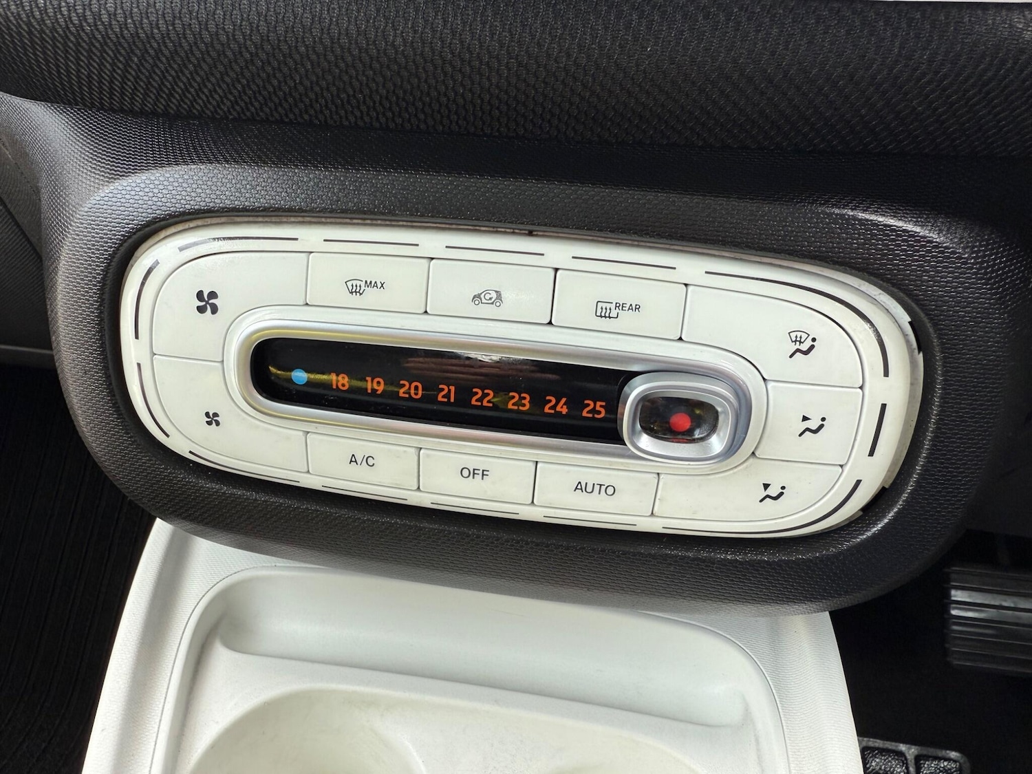 Used smart fortwo 2015 for sale - 76433404: Photo 18