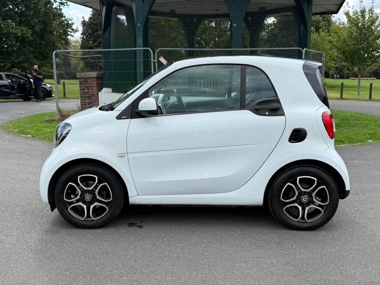 Used smart fortwo 2015 for sale - 76433404: Photo 6