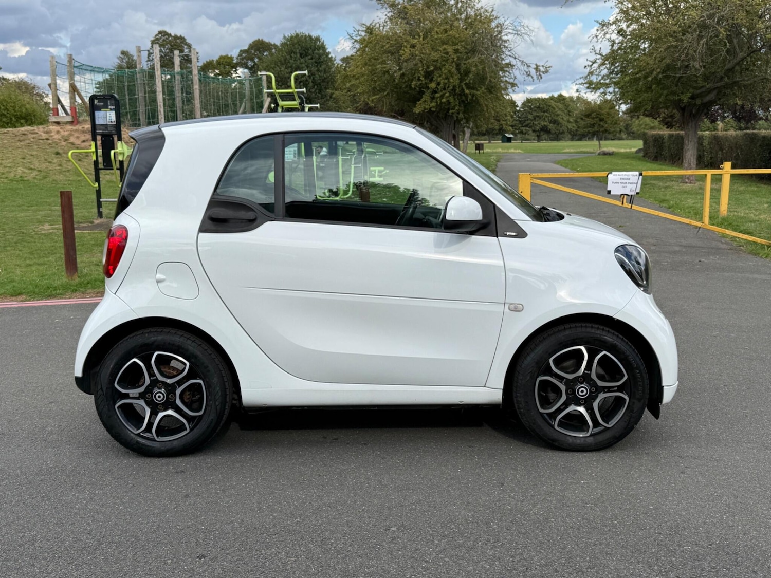 Used smart fortwo 2015 for sale - 76433404: Photo 8