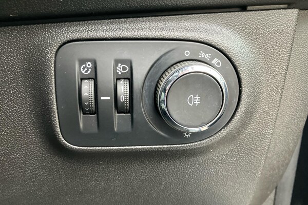 Used Vauxhall ADAM 2016 for sale - 76298827: Photo 17