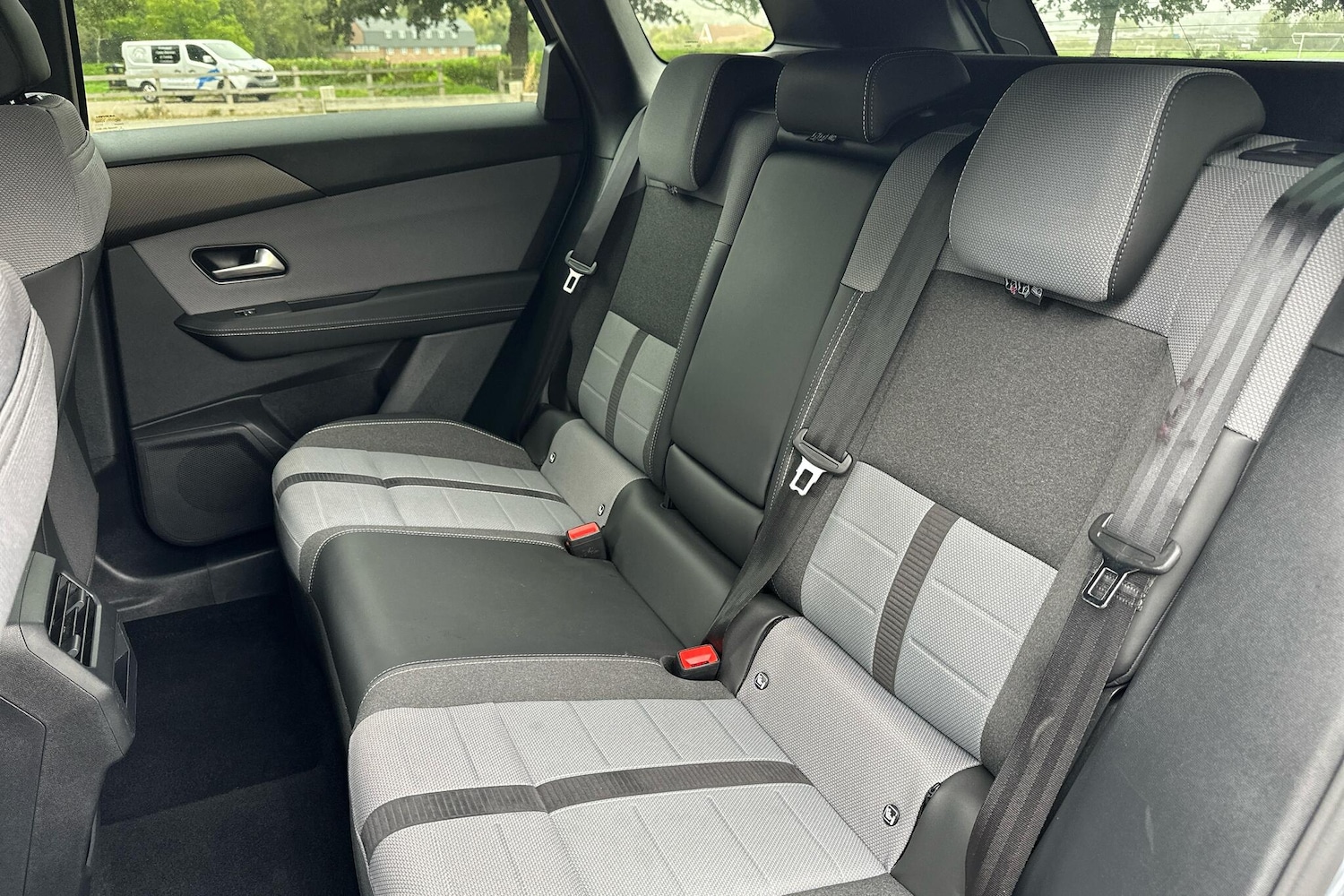 Used Vauxhall Grandland 2024 for sale - 76677856: Photo 6