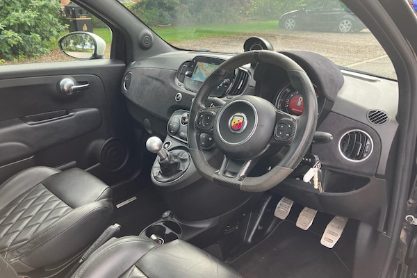 Used Abarth 695 2022 for sale - 76298815: Photo 17